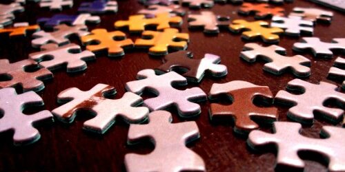 Puzzles pieces symbolizes company culture fit